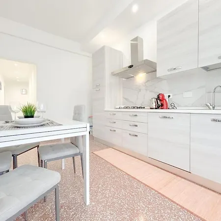Elegant - Wifi - Smart Tv - Netflix Apartment *